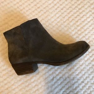 Lucky Brand Booties size 8